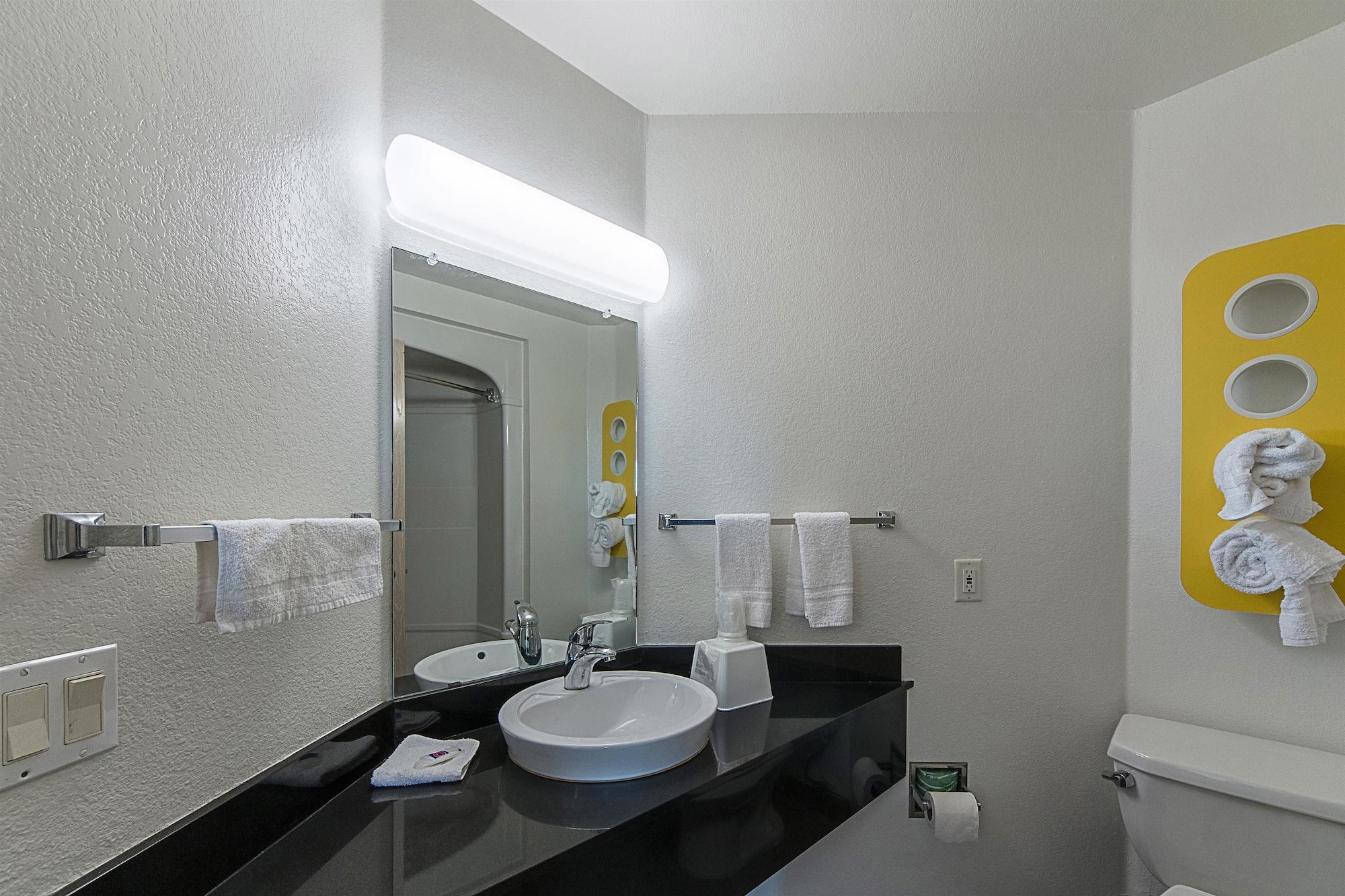 Motel 6-San Antonio, Tx - Downtown - Alamo Dome Dış mekan fotoğraf