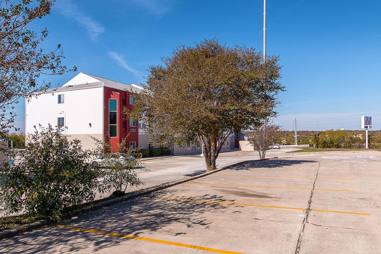 Motel 6-San Antonio, Tx - Downtown - Alamo Dome Dış mekan fotoğraf
