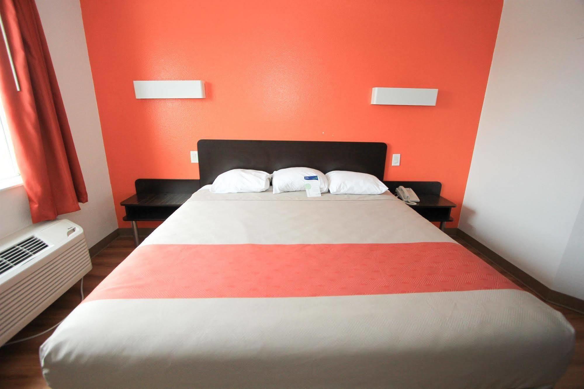 Motel 6-San Antonio, Tx - Downtown - Alamo Dome Dış mekan fotoğraf
