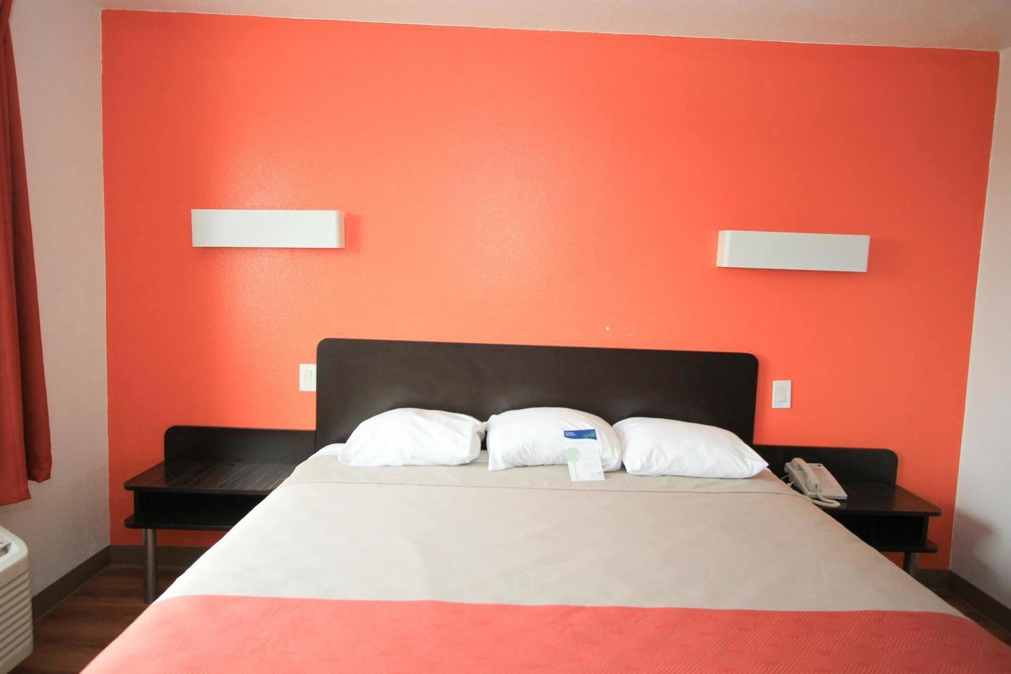 Motel 6-San Antonio, Tx - Downtown - Alamo Dome Dış mekan fotoğraf