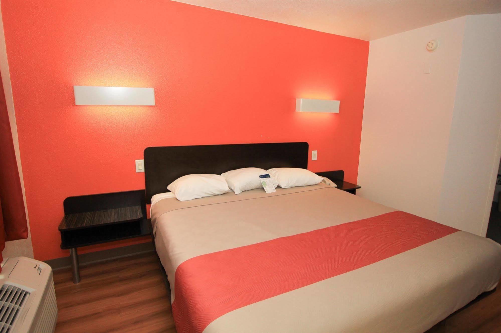 Motel 6-San Antonio, Tx - Downtown - Alamo Dome Dış mekan fotoğraf